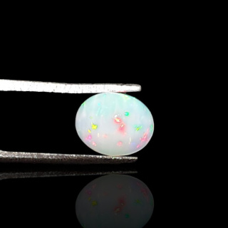 Opal from Ethiopia cabochon 9x7 mm no 733