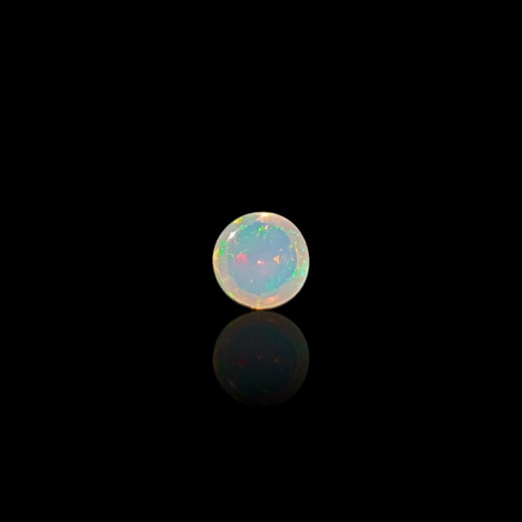 Opal from Ethiopia cabochon fi 7 mm no 790 Opal from Ethiopia cabochon fi 7 mm no 790