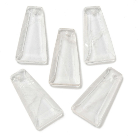 Kryształ górski kamień fasetowany z dziurką 25x13 mm 1 szt Kryształ górski kamień fasetowany z dziurką 25x13 mm 1 szt