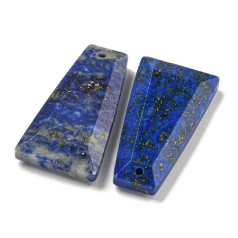 Lapis lazuli kamień fasetowany z dziurką 25x13 mm 1 szt. Lapis lazuli kamień fasetowany z dziurką 25x13 mm 1 szt.