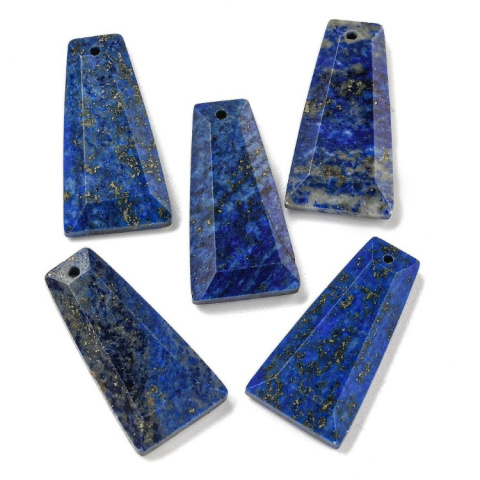 Lapis lazuli kamień fasetowany z dziurką 25x13 mm 1 szt. Lapis lazuli kamień fasetowany z dziurką 25x13 mm 1 szt.
