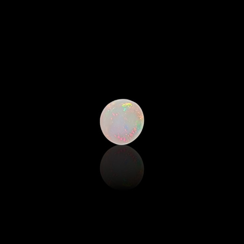 Opal from Ethiopia cabochon fi 6 mm no. 817 Opal from Ethiopia cabochon fi 6 mm no. 817
