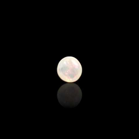 Opal from Ethiopia cabochon fi 6 mm no 820 Opal from Ethiopia cabochon fi 6 mm no 820