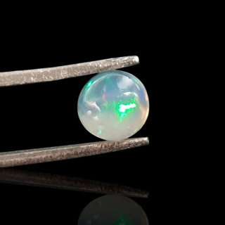 Opal from Ethiopia cabochon fi 6 mm no 822