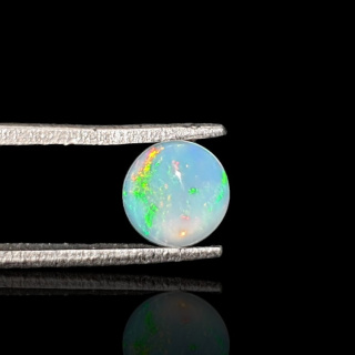 Opal from Ethiopia cabochon fi 7 mm no 798