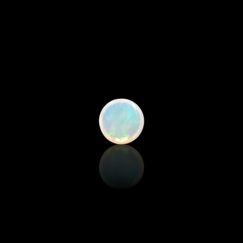 Opal from Ethiopia cabochon fi 7 mm no 801 Opal from Ethiopia cabochon fi 7 mm no 801