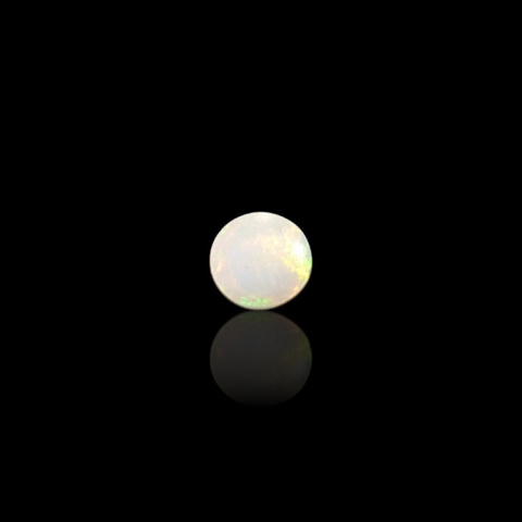 Opal from Ethiopia cabochon fi 7 mm no 803 Opal from Ethiopia cabochon fi 7 mm no 803