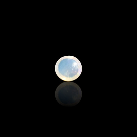 Opal from Ethiopia cabochon fi 7 mm no 804 Opal from Ethiopia cabochon fi 7 mm no 804
