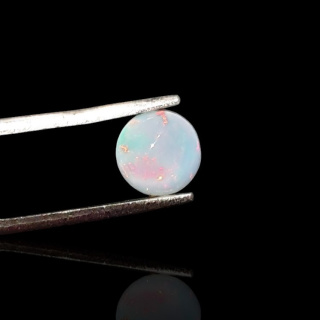 Opal from Ethiopia cabochon fi 7 mm no. 811