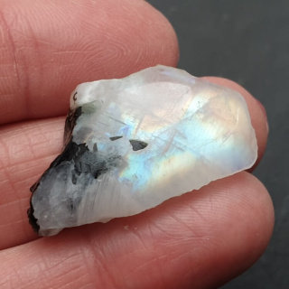Moonstone polished piece 31x19 mm no 230