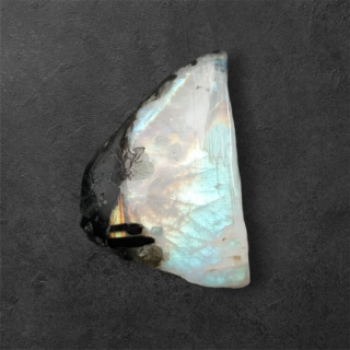 Moonstone polished piece 34x23 mm no 220