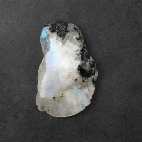 Moonstone polished piece 42x26 mm no 207 Moonstone polished piece 42x26 mm no 207