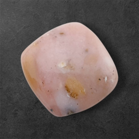 Opal pink cabochon 23x22 mm no 127 Opal pink cabochon 23x22 mm no 127