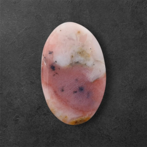 Opal różowy kaboszon 26x17 mm nr 62 Opal różowy kaboszon 26x17 mm nr 62