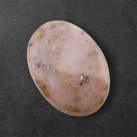 Opal pink cabochon 30x22 mm no. 112 Opal pink cabochon 30x22 mm no. 112