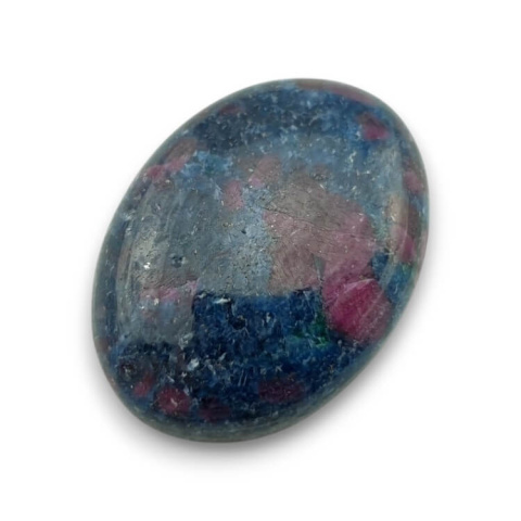 Ruby in kyanite cabochon 28x21 mm no 71 Ruby in kyanite cabochon 28x21 mm no 71