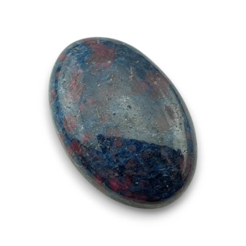 Ruby in kyanite cabochon 30x20 mm no. 68 Ruby in kyanite cabochon 30x20 mm no. 68
