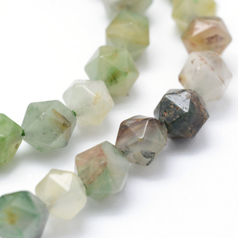 Chryzopraz kula fasetowana z dziurką 7-8 mm 4 szt. Chryzopraz kula fasetowana z dziurką 7-8 mm 4 szt.