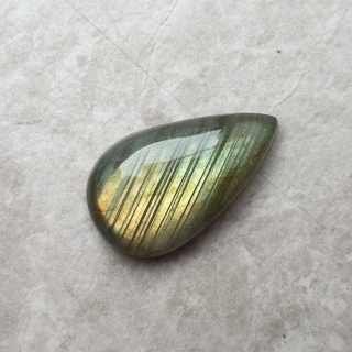 Labradorite cabochon 25x15 mm no. B183