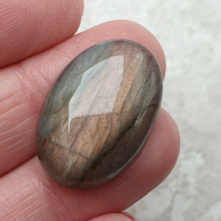 Labradorite cabochon 25x17 mm no B175