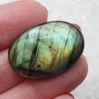 Labradoryt kaboszon 31x21 mm nr B110