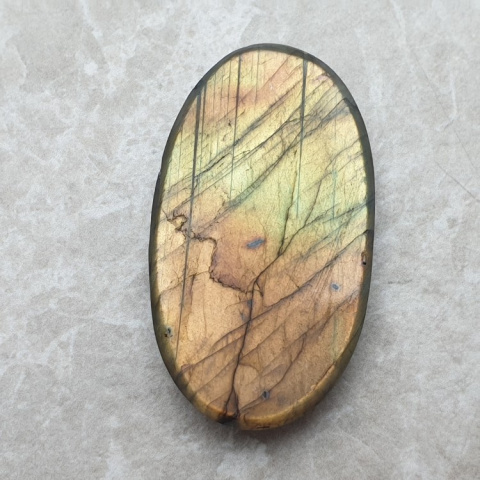 Labradorite cabochon 45x26 mm no B104
