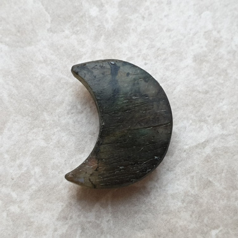 Labradorite cabochon moon 21x17 mm no 260 Labradorite cabochon moon 21x17 mm no 260