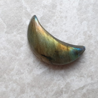 Labradoryt kaboszon księżyc 22x12 mm nr 254