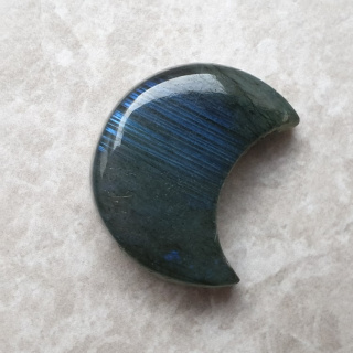 Labradoryt kaboszon księżyc 22x18 mm nr 221