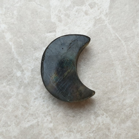 Labradorite cabochon moon 23x18 mm no. 160 Labradorite cabochon moon 23x18 mm no. 160