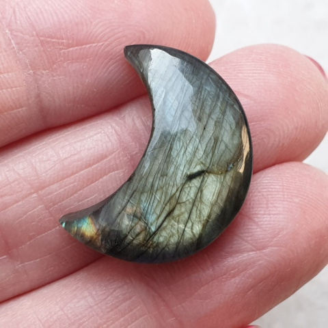 Labradorite cabochon moon 23x18 mm no. 174 Labradorite cabochon moon 23x18 mm no. 174