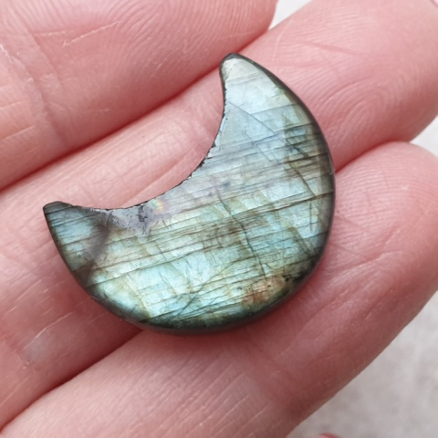 Labradorite cabochon moon 23x18 mm no 213 Labradorite cabochon moon 23x18 mm no 213
