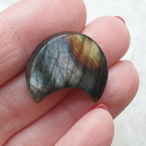Labradorite cabochon moon 23x19 mm no 212