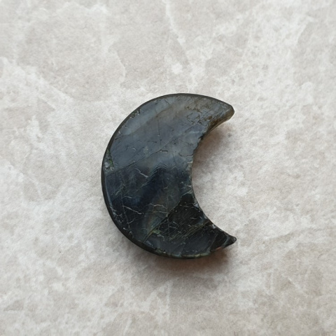 Labradorite cabochon moon 24x19 mm no 196 Labradorite cabochon moon 24x19 mm no 196