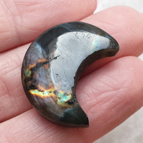 Labradorite cabochon moon 25x21 mm no. 176 Labradorite cabochon moon 25x21 mm no. 176