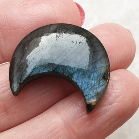 Labradorite cabochon moon 25x22 mm no. 198 Labradorite cabochon moon 25x22 mm no. 198