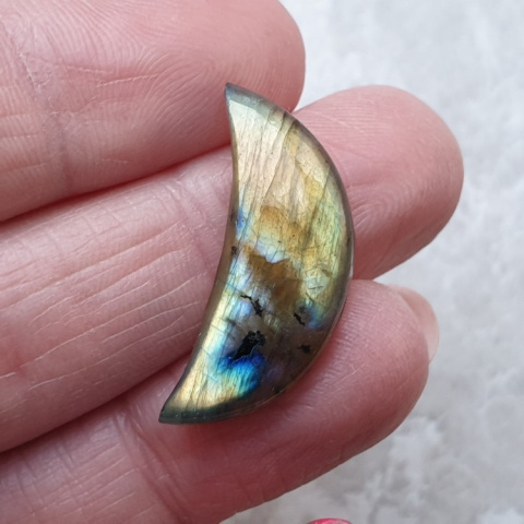 Labradorite cabochon moon 26x12 mm no 204 Labradorite cabochon moon 26x12 mm no 204