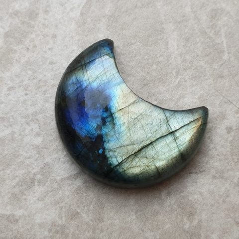 Labradorite cabochon moon 27x22 mm no 188 Labradorite cabochon moon 27x22 mm no 188