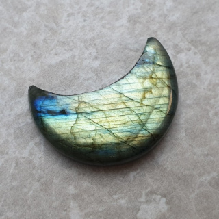 Labradoryt kaboszon księżyc 29x21 mm nr 192