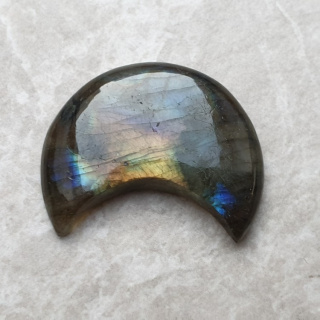 Labradoryt kaboszon księżyc 30x24 mm nr 219