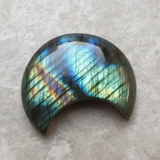 Labradoryt kaboszon księżyc 31x26 mm nr 180