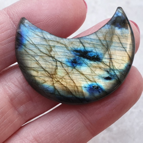 Labradorite cabochon moon 37x26 mm no 181 Labradorite cabochon moon 37x26 mm no 181