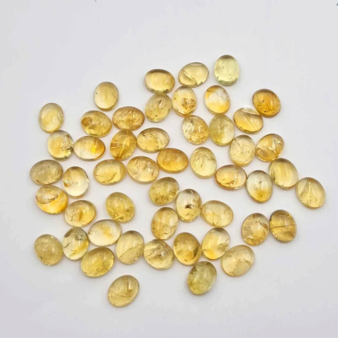 Citrine cabochon 9x7 mm 1 pc Citrine cabochon 9x7 mm 1 pc