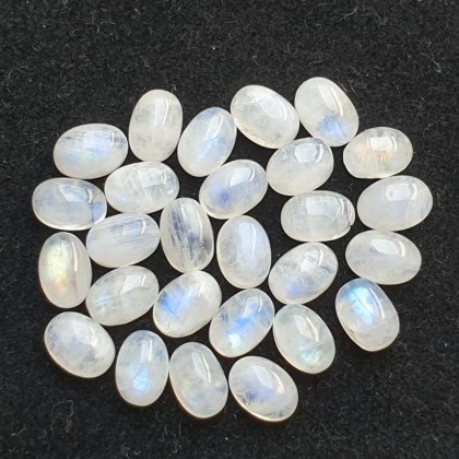 Kamień księżycowy kaboszon 8x6 mm 1 szt