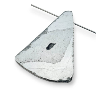 Agat tytanowy plaster z dziurką 37x27 mm nr 137