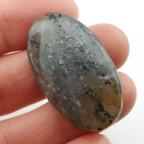 Czarny kamień słoneczny kaboszon 37x21 mm nr 11 Czarny kamień słoneczny kaboszon 37x21 mm nr 11