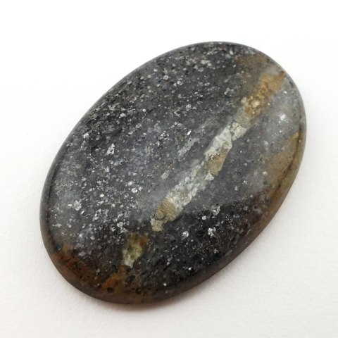 Czarny kamień słoneczny kaboszon 38x25 mm nr 19 Czarny kamień słoneczny kaboszon 38x25 mm nr 19
