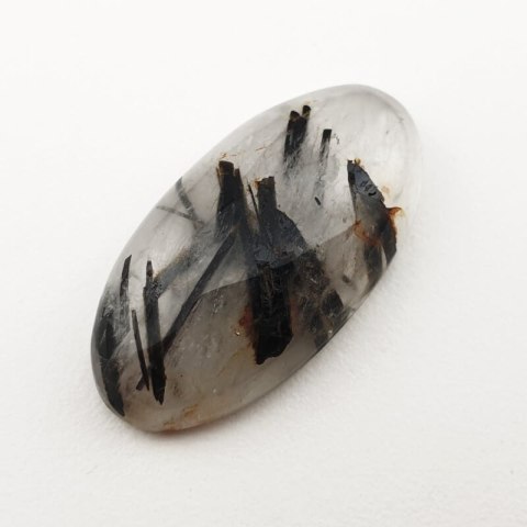 Kwarc z turmalinem kaboszon 31x16 mm nr 52 Kwarc z turmalinem kaboszon 31x16 mm nr 52