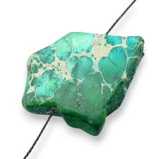 Jaspis cesarski plaster z dziurką 38x30 mm nr 335
