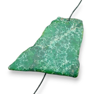 Jaspis cesarski plaster z dziurką 46x33 mm nr 327